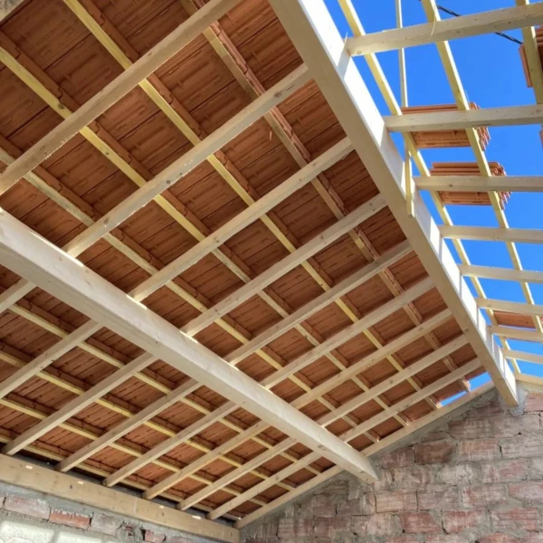 pose d'une nouvelle couverture sur dépendance